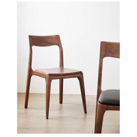 Chaise de salle à manger empilable en chêne blanc massif, style moderne du milieu du siècle, avec revêtement en cuir PU, idéale pour la maison, le bureau, les hôtels et les événements, pour les salons.