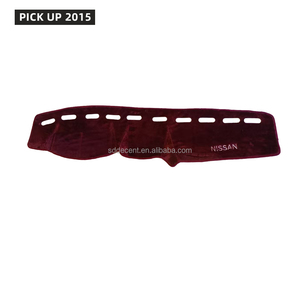 Protector de Tablero de Instrumentos con Recubrimiento Antideslizante de Pelo Largo y Esponjoso - Product Image 1