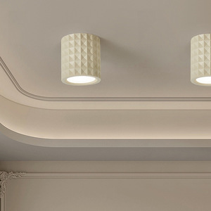 Lámparas de Techo de Estilo Francés Nórdico Minimalista, Diseño Original Único, Montaje en Superficie para Entrada, Sala de Estar, Dormitorio, Sin Perforación - Product Image 1