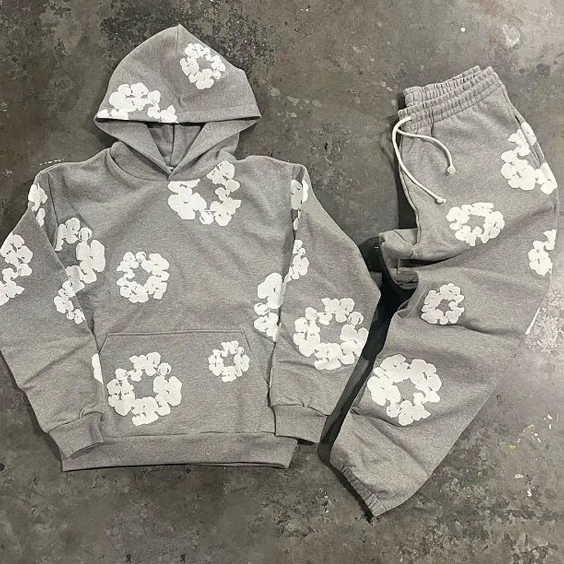 महिलाओं के कपड़ों की सर्दियों में फूलों का प्रिंट लाउंज स्ट्रीटवेयर कस्टम स्वीटपैंट और हुडी 2 टुकड़ा सेट महिलाएं