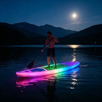 Planche de SUP gonflable LED lumineuse en Drop Stitch, vente en gros d'usine, écologique pour sports nautiques nocturnes sur lacs et rivières