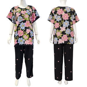 Vêtements de détente pour femmes RC ASMARA, en tissu de rayonne non tissé respirant, avec un design décontracté à col rond, parfait pour les vêtements de nuit décontractés. - Product Image 5
