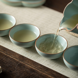 Taza de Té de Cerámica Ru, Taza Individual de Maestro, Estilo Chino Tradicional, Porcelana Hecha en el Condado de Dehua - Product Image 3