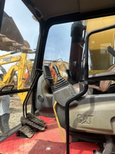 Excavadora Caterpillar325D Usada en Japón, Operación Flexible, 30 Toneladas, Excavadoras Hidráulicas de Orugas de Segunda Mano en Venta - Product Image 5