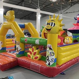 Castillo Inflable con Tobogán y Pared de Escalada con Temática Animal, Superventas - Product Image 5