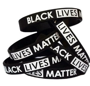 สายรัดข้อมือซิลิโคน สร้างสรรค์สายรัดข้อมือยางของคุณเอง พร้อมข้อความหรือโลโก้ สายรัดข้อมือคุณภาพสูงแบบปรับแต่งได้ - Product Image 4