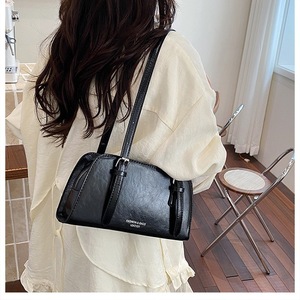 2026 Spring New Arrivals Premium Women's Handbag A Chic Minimalist and Niche-Design Shoulder Handle Bag - Product Image 6