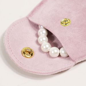 Pochette carrée en velours vintage portable pour bijoux, avec fermeture à bouton, pour bagues, boucles d'oreilles, colliers, boucle dorée, 8*8.3CM, vente en gros - Product Image 3