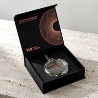 Boîte à parfum rigide noire magnétique sur mesure de luxe, style livre, ouverture latérale, présentation pour emballage de parfum personnalisé