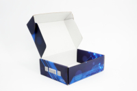 Créez des designs de boîtes en carton rigide personnalisées avec des matériaux recyclés et du carton ondulé, fermeture magnétique, logo personnalisé