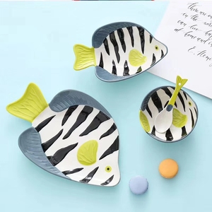 SYL น่ารักการ์ตูนปลารูปร่างเซรามิคชุดอาหารค่ําสําหรับเด็กพอร์ซเลนชุดอาหารเย็นเด็กจานปาร์ตี้สําหรับงานแต่งงาน - Product Image 6