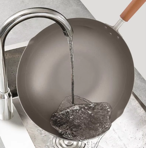 <span class=keywords><strong>Wok</strong></span> <span class=keywords><strong>japonais</strong></span> ultra-léger en titane pur antiadhésif avec manche en bois, léger, sans fluorure, pour sauté - Product Image 5