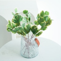 Tiges d'eucalyptus artificielles au toucher réel, courtes branches en caoutchouc souple, fausse verdure pour la décoration de la maison, des hôtels, des tables et des vases