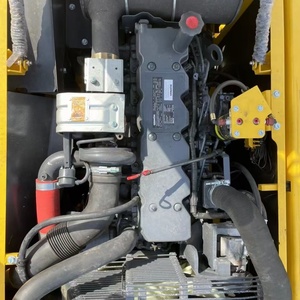 Excavatrice sur chenilles d'occasion Komatsu PC240, 24 tonnes, capacité de la benne de 1,2 m, moteur de 123 kW, pompe, roulement, engrenage - Product Image 6