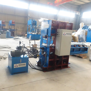 Presse de <span class=keywords><strong>vulcanisation</strong></span> de caoutchouc de type cadre à commande PLC avec dispositif de poussée et de traction - Product Image 3