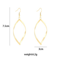 Boucles d'oreilles tendance en alliage super brillant, torsadées avec diamants, accessoires exagérés pour femmes