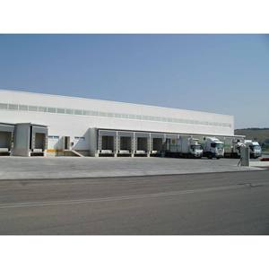 Niveleur de quai électrohydraulique à charnière en aluminium NEW250B-ALL, 6000 kg, antirouille pour l'industrie agroalimentaire et pharmaceutique - Product Image 6