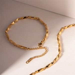 JFJEWER - Tobillera de Acero Inoxidable de Moda, Brazalete Ajustable con Diseño de Banda de Mobius para Mujer - Product Image 3