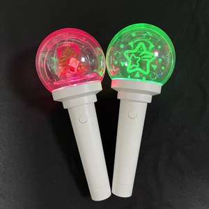 Bâton lumineux en acrylique personnalisable <span class=keywords><strong>de</strong></span> haute qualité, 15 couleurs, <span class=keywords><strong>pour</strong></span> les fêtes <span class=keywords><strong>de</strong></span> remise <span class=keywords><strong>de</strong></span> diplômes, Ramadan, Diwali, fonctionne sur piles, portable - Product Image 1