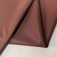 Tissu en cuir PU brun recyclé texturé pour chaussures de sport et doublure intérieure en suède pour l'intérieur des voitures