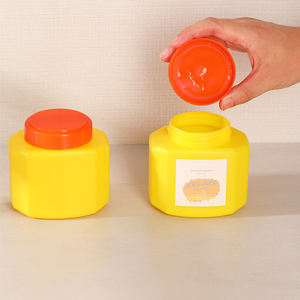 Étiquette personnalisée 300ml 700ml grands contenants cosmétiques carrés en plastique de crème jaune or rouge pot carré en plastique lotion huiles essentielles - Product Image 6