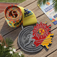 Médailles de course personnalisées en alliage de zinc émaillé argenté, forme irrégulière, 3D en relief, pour événements sportifs