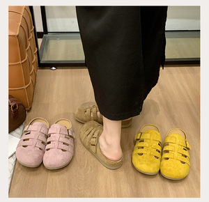 รองเท้าแตะรัดส้นแบบสวมสำหรับผู้หญิง พื้นหนานุ่ม สีพื้น ยางกันลื่น ใส่สบาย เหมาะสำหรับฤดูร้อน - Product Image 4