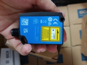 เซ็นเซอร์เลเซอร์ SICK DT35-B15551 ของแท้ใหม่เอี่ยม หมายเลขชิ้นส่วน 1057651 มีสินค้าในสต็อก - Product Image 4