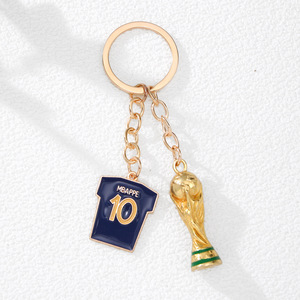 Porte-clés <span class=keywords><strong>mousqueton</strong></span> football en alliage de zinc, ornement suspendu en forme de trophée pour la Coupe des Nations 2026 États-Unis Canada Mexique, cadeau souvenir sportif - Product Image 3