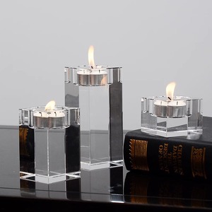 Honneur de <span class=keywords><strong>cristal</strong></span> pièce maîtresse transparente bougeoir <span class=keywords><strong>cristal</strong></span> Lucite Table <span class=keywords><strong>chandelier</strong></span> pour <span class=keywords><strong>d</strong></span>écor de fête de mariage - Product Image 4