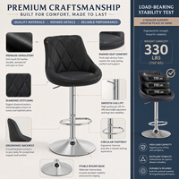 Tabouret de bar en vinyle matelassé rouge diamant avec base en chrome, vérin à gaz et repose-pieds pour cuisine