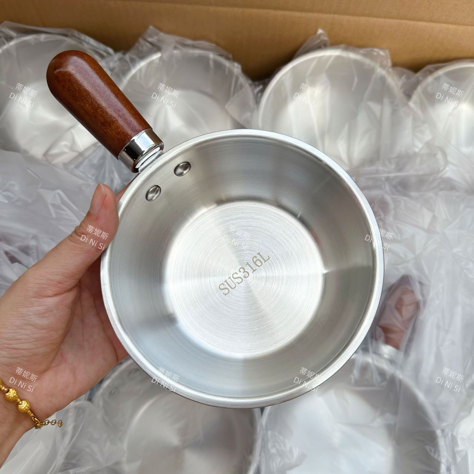 Acier inoxydable 201-19cm-manche en bois argenté