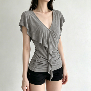 เสื้อยืดแขนสั้นคอวีสีพื้นแบบมินิมอล ระบายอากาศได้ดี เป็นมิตรกับสิ่งแวดล้อม สำหรับผู้หญิงใส่ลำลองในฤดูร้อน - Product Image 5