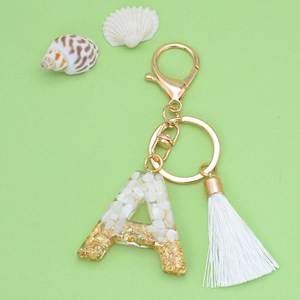 Llavero con borla de 26 letras del alfabeto inglés, llavero de resina acrílica con purpurina, dijes colgantes para bolso - Product Image 2