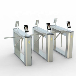 Cổng quay điều khiển truy cập ngoài trời Ba thanh với cầu nhận dạng khuôn mặt kiểu chân vịt - Product Image 3