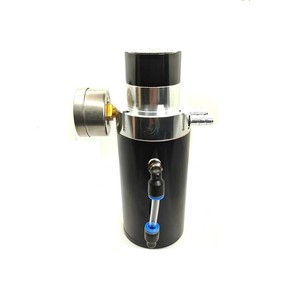 Válvula de Ventilación Universal Redonda de Aluminio para Aceite de Motor con Manómetro de Vacío para Reciclaje de Gases de Escape y Mejora del Aceite - Product Image 4