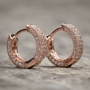 Orecchini a polsino scintillanti da donna, gioielli eleganti e alla moda, accessorio per feste formali - Product Image 2