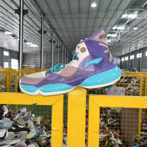 Мужские баскетбольные кроссовки Ydyl S3-2 высокого качества, бывшие в употреблении, по распродажной цене, оптом, модные кроссовки разных размеров в тюках - Product Image 1