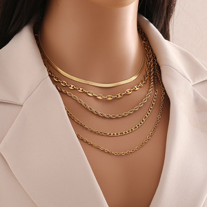Venta al por mayor, precio más bajo, joyería personalizada, oro de 18 quilates, cadena de acero inoxidable, joyería, cadena de corazón torcido, collar de mujer - Product Image 1