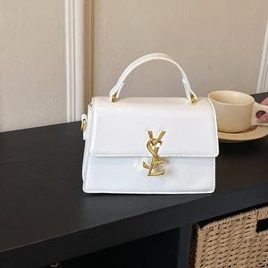 กระเป๋าสะพายไหล่/สะพายข้างทรงโซ่สไตล์ฝรั่งเศสสุดหรูสำหรับผู้หญิง ขนาดกลาง รุ่นปี 2026  วัสดุ PU ปิดด้วยซิป - Product Image 4