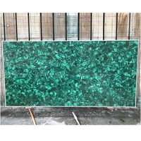 Panneau mural rétro-éclairé en agate d'onyx bleu semi-précieux pour comptoir mural
