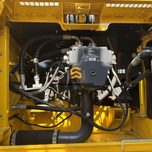 Excavatrice hydraulique sur chenilles Komatsu PC350 d'occasion de 35 tonnes, économique en carburant et puissante pour les projets de construction - Product Image 5