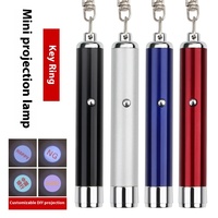 Cadeau promotionnel publicitaire OEM personnalisable en usine Porte-clés ABS Gravure de logo Mini lampe de poche LED à projection bricolage