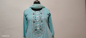 Ensemble Kurti Duppata long en coton 100% pur, broderie ethnique verte, pour femmes, pour les fêtes et la famille - Product Image 5