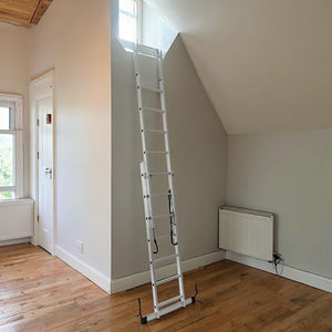 Escaliers escamotables domestiques en aluminium pliables triples portatifs modernes d'échelle pour l'escalade de ménage pour des appartements - Product Image 6