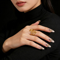 Bague ouverte à motif géométrique pour femme en acier inoxydable plaqué or 18 carats PVD, style moderne minimaliste, ajustable, pour usage quotidien, cadeau élégant