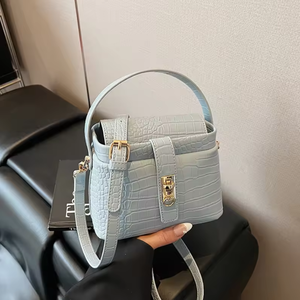 Sac à bandoulière mini en cuir PU couleur bonbon 2025 pour femme – Sac à main mignon et tendance pour filles au quotidien - Product Image 4