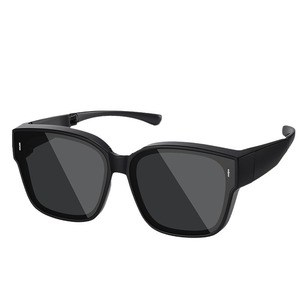 Polarized Folding Sunglasses UV380 PC <b>Frame</b> TAC Lens Unisex Driving Fashionable Outfits - Product Image 2