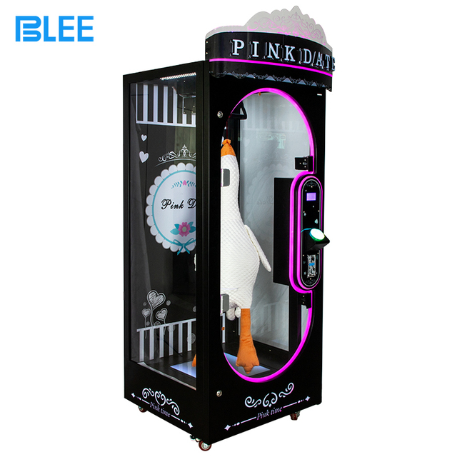 Hot Sale Pink Date Cut Prize Machine Coin Operated Big Toys Cut Ur Prize Pink Date Scissors Machine