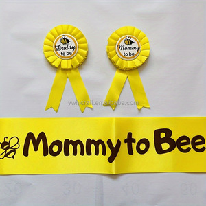 Compre un Pin <span class=keywords><strong>de</strong></span> Solapa <span class=keywords><strong>de</strong></span> Hojalata Amarillo HLC con un Lindo Diseño <span class=keywords><strong>de</strong></span> Abeja, Conjunto <span class=keywords><strong>de</strong></span> Pin <span class=keywords><strong>de</strong></span> Solapa para Mamá Abeja, para Decoración <span class=keywords><strong>de</strong></span> Fiestas <span class=keywords><strong>de</strong></span> Revelación <span class=keywords><strong>de</strong></span> Género - Product Image 1